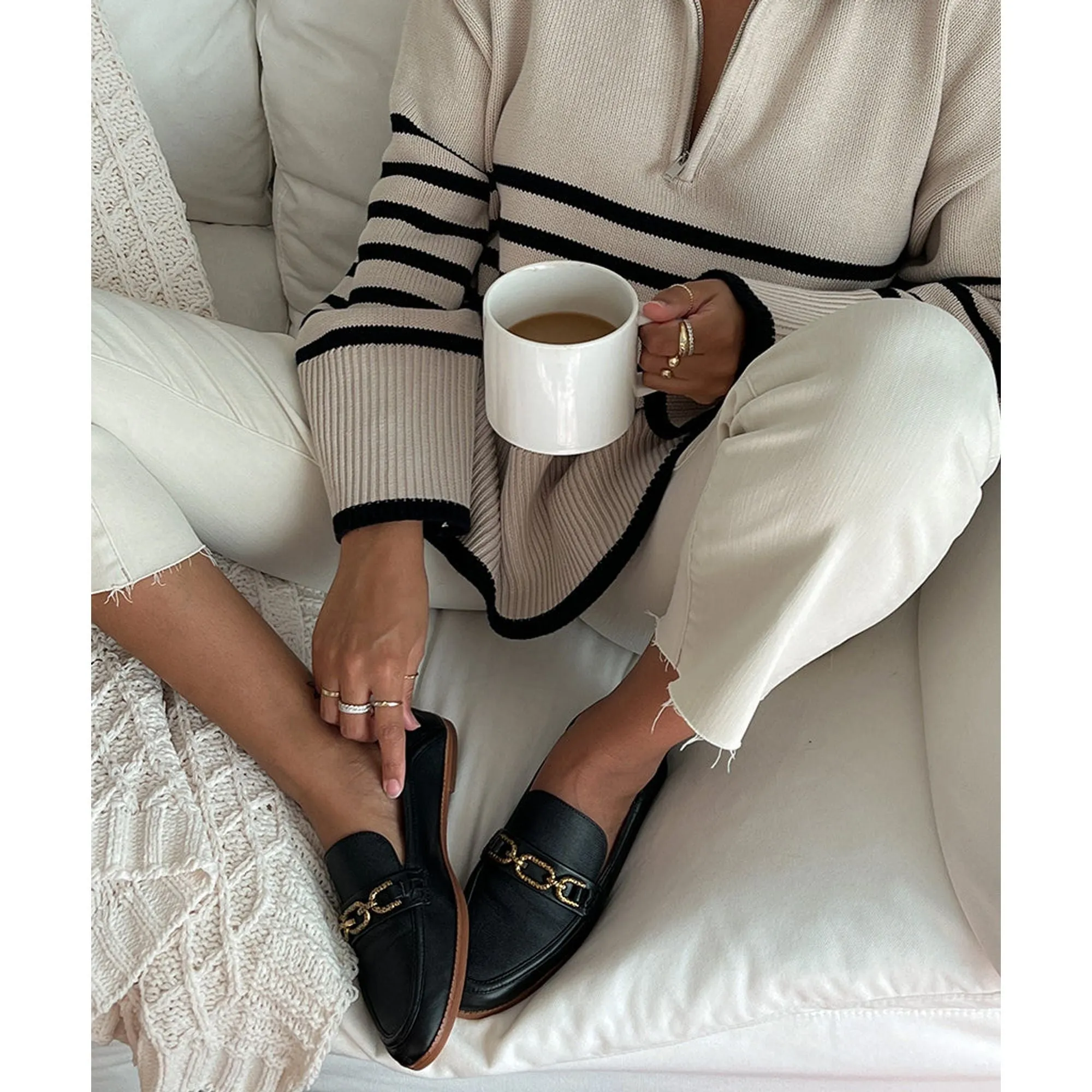 REIGN FLATS BLACK LEATHER