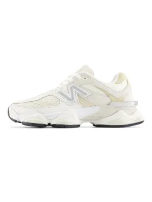 Sneakers da Donna Futuristica 9060 Bianco/Crema
