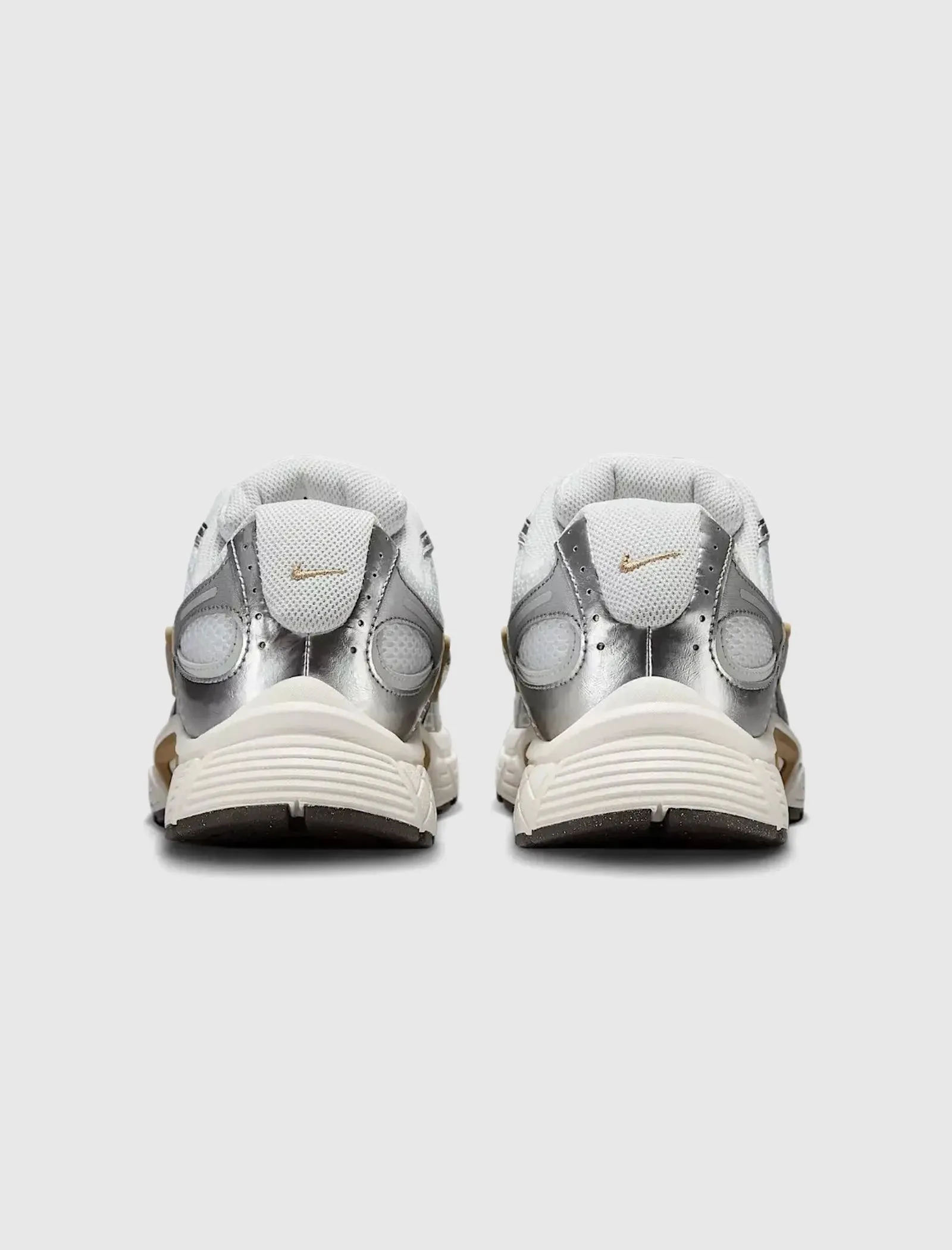 V5 RNR "WHITE/MEDIUM ASH/PARACHUTE BEIGE"